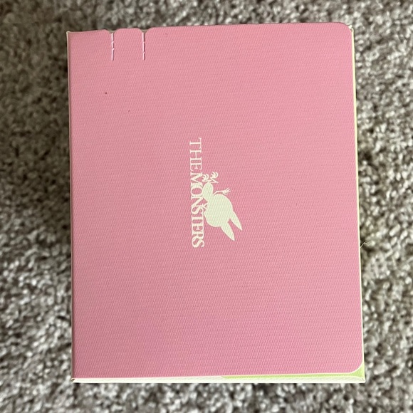 POP MART The Monsters - Exciting Macaron Labubu Plush Pendant - LYCHEE BERRY - Picture 8 of 8